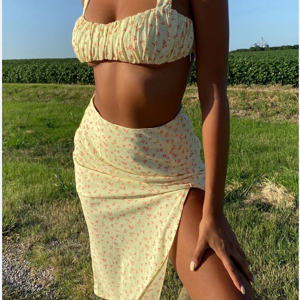 Princess polly yellow floral set